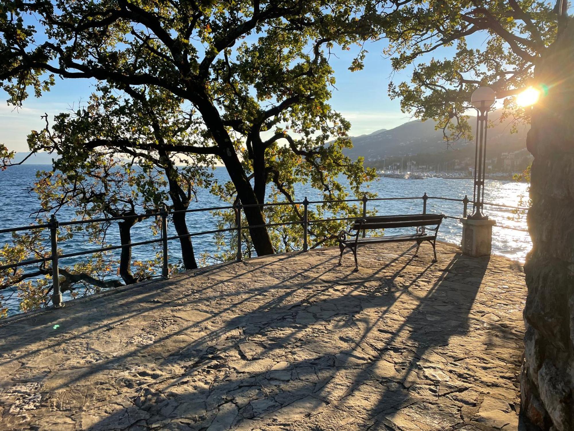 Artspace Location-Opatija-3 Bedroom House With Rooftop Garden By Beach ภายนอก รูปภาพ